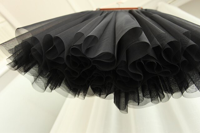 2025 spring, autumn and winter new Korean mesh skirt big robe princess puffy short skirt high waist skirt women summer