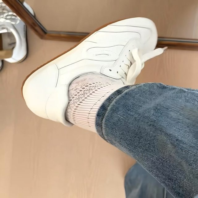 Retro white shoes for women 2025 new autumn versatile soft sole Forrest Gund training shoes for women light casual sports shoes