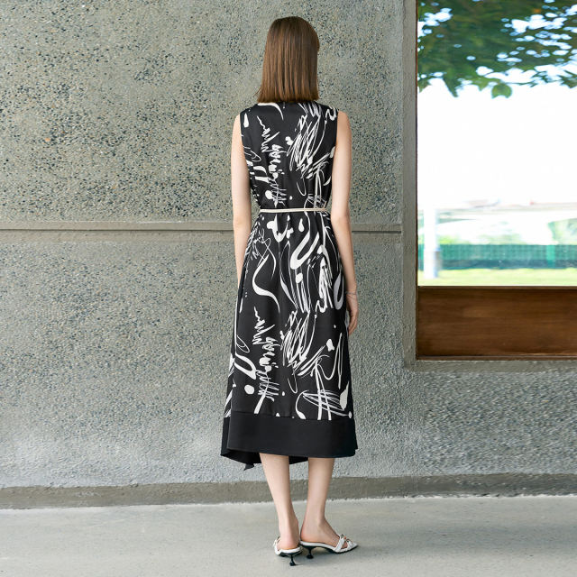 Color black and white printed sleeveless dress 2025 early autumn new elegant mid-length V-neck skirt for women