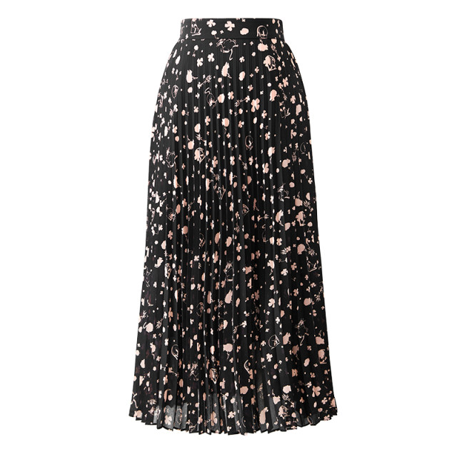 Black floral skirt for women in autumn 2025 new commuting versatile loose big swaying and slimming A-line long skirt
