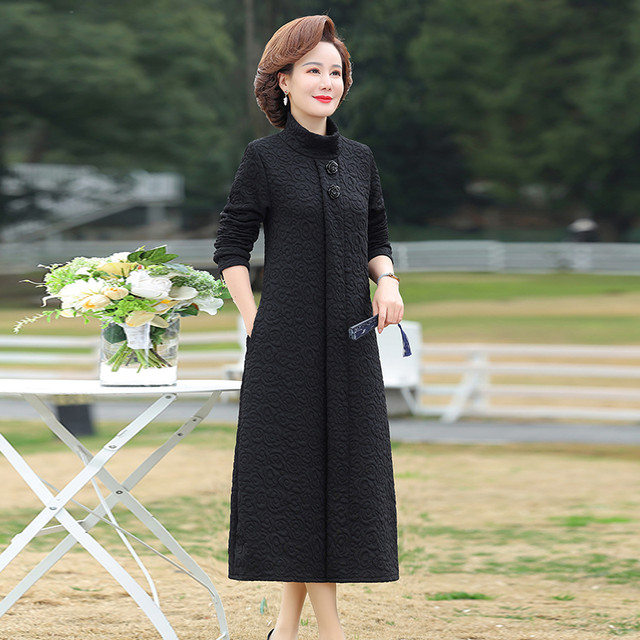 Autumn and winter new thickened warm rose blossom series temperament fashion dress long slit half turtleneck long dress