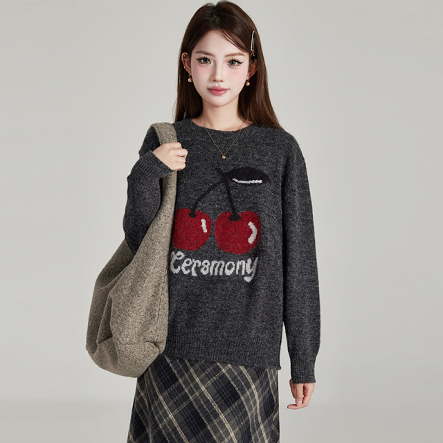 Qiyu's new large size winter new sloping top top female thin and lean mm knitted casual loose long sleeve thick sweater