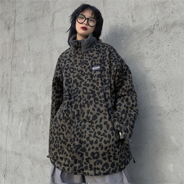 Wearing lambsarm leopard leopard cotton clothes on both sides, men and women in winter street tide brand loose couple retro Hong Kong bombing street jacket
