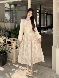 New Chinese cheongsam skirt fake two pieces of broken flowers in long sleeves with dress early spring retro buckle national style long skirt