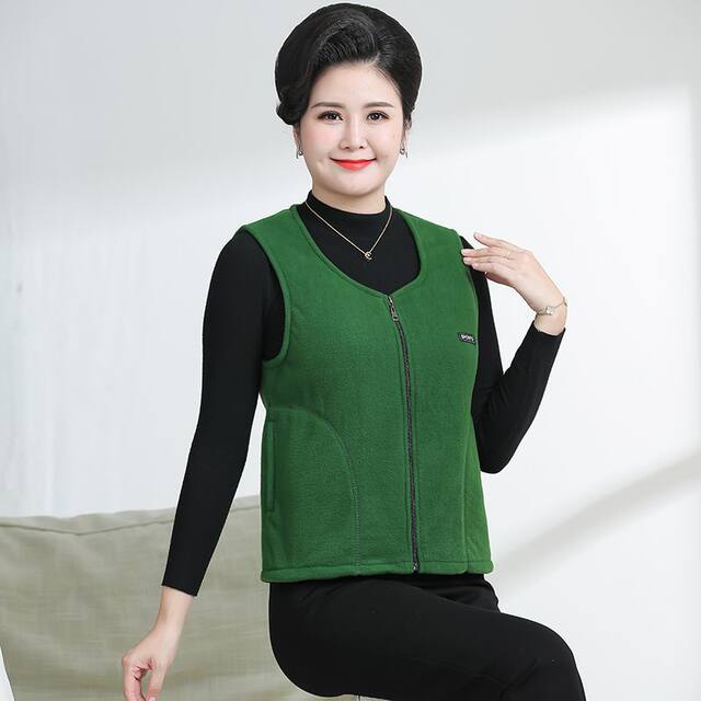 New autumn and winter style plus velvet vest for women with fermented horse clip jacket fleece vest middle-aged and elderly mothers wear large size shoulder