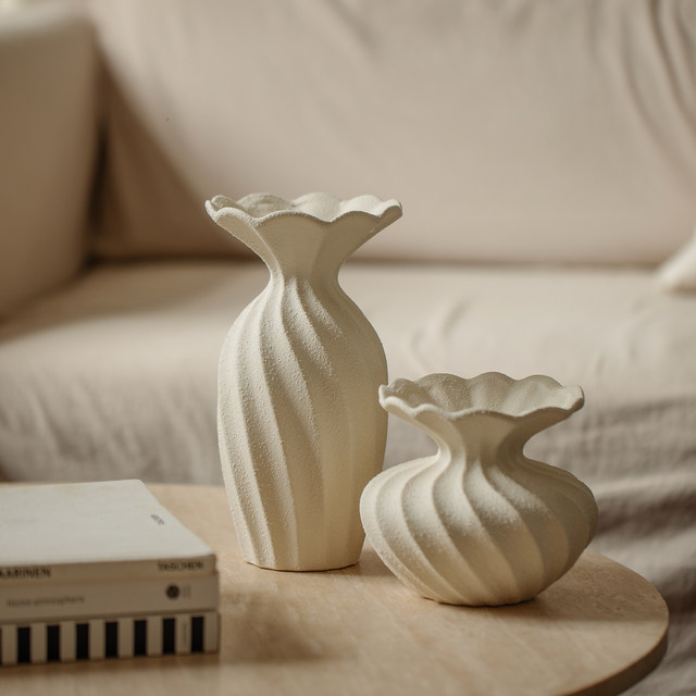 Wabi-sabi style white stoneware jar Nordic Danish designer ceramic vase ornaments B&B tea room hotel reservation