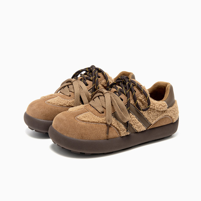 Gomeqi Shopping Mall's same style retro moral training shoes for women 2025 winter new double shoelace sherpa casual sneakers