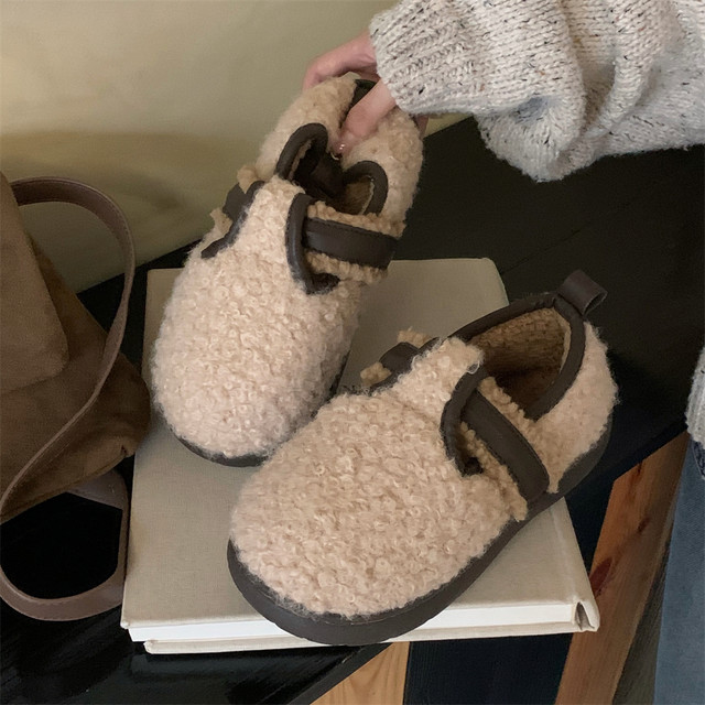 Thin strips of plush plush Birkenstock shoes for women, fashionable Korean style retro warm bean shoes, loafers for autumn and winter