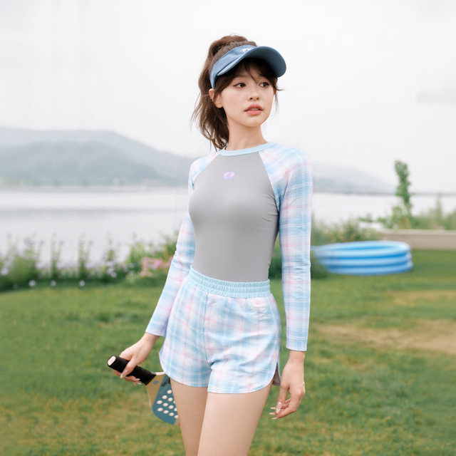 
Yimeishan long-sleeved swimsuit for women's swimming pool, special one-piece flat corners to make you look slim and cover your flesh, junior high school students' swimsuits soak in hot springs