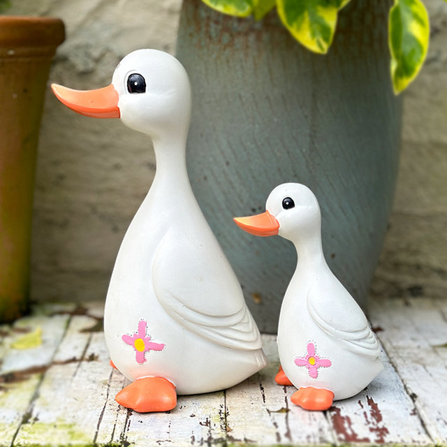 Outdoor garden garden decoration ornaments creative cartoon duck resin craft balcony home desktop layout