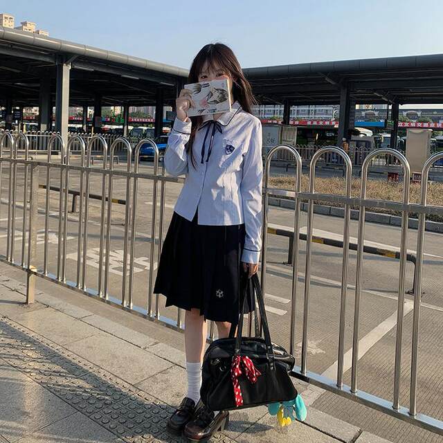 Stars hug the moon, Rhodes-Chinese shirt, college style, white striped waist, long sleeves, slim jk uniform top for women