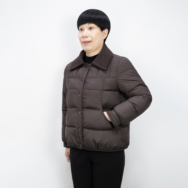 Mother in her 50s, winter coat, cotton coat, warm, comfortable and loose 2025 new style, middle-aged women's cotton coat, casual and age-reducing
