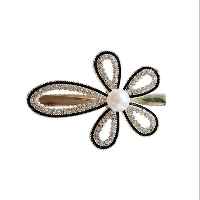 Eight-piece set of hairpins, side clips for women, fairy hair accessories, Korean style, simple clips, hairpins, exquisite pearl headdresses