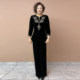 
High-end ethnic style mother outfit velvet embroidered top wide-leg pants in autumn new mid-sleeved shirt large size two-piece set