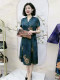 High -end mother short -sleeved silk dresses in summer new V -neck retro seal large size, thin knee long skirt female
