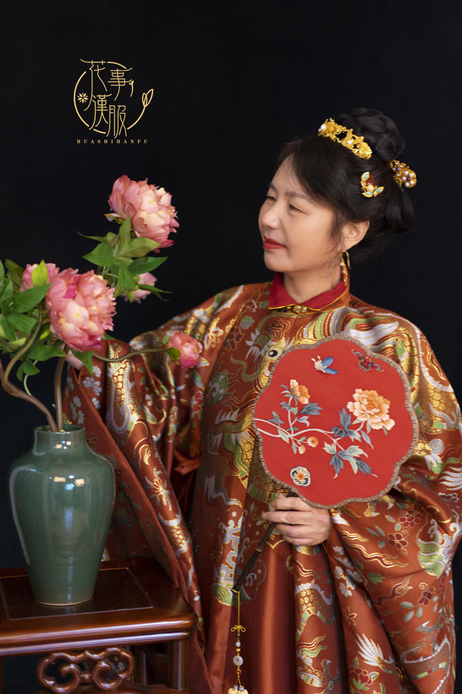 9已售2件280￥快乐阳光儿童演出服出租少数民族红原卓卓玛爸爸阿洽