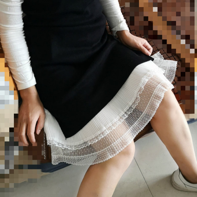 Autumn and winter pleated lace mesh meltering cotton stacking inner bottom -up artifact skirt in the half body skirt
