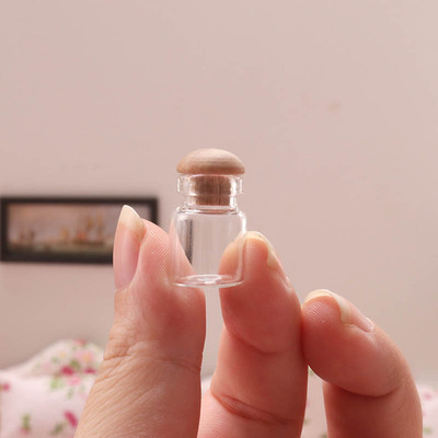 taobao agent Mini glass can baby house micro -shrinkable fragrance tank BJD seasoning tank OB11 o