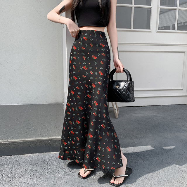 Summer beautiful skirt for women printed chiffon long skirt 2025 new vacation style A-line fish tail hip skirt