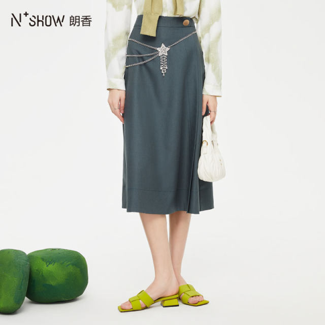 NowShow Langxiang Autumn New Product Skirts are asymmetric high -waisted elegant commuting and versatile mid -length skirt 233068