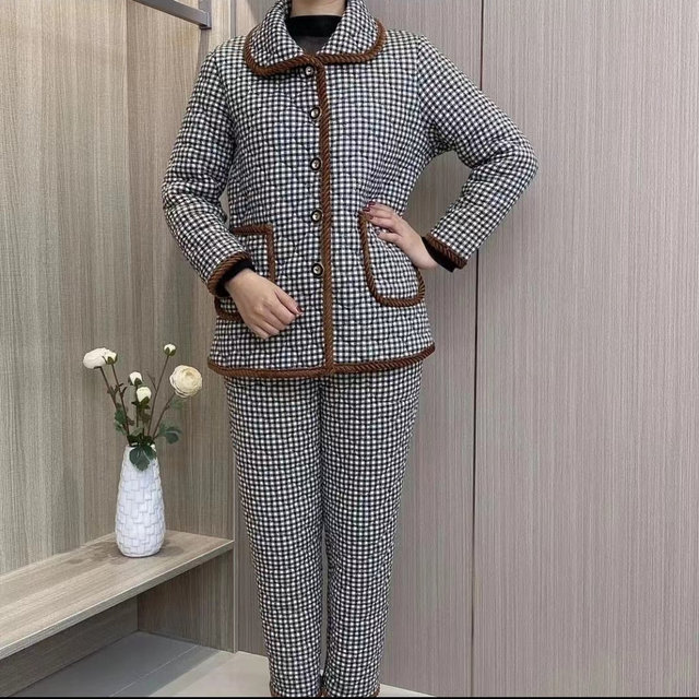Mom's autumn and winter three-layer cotton plus velvet cotton coat set new winter middle-aged women's cotton jacket and cotton pants two-piece set