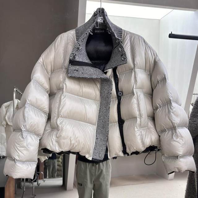 Designed knitted small down jacket warm women's short winter new woolen collar bread coat thickened jacket European goods