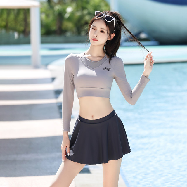 Women's 2025 summer new split sports skirt style seaside vacation long sleeve sun protection large size two-piece swimsuit