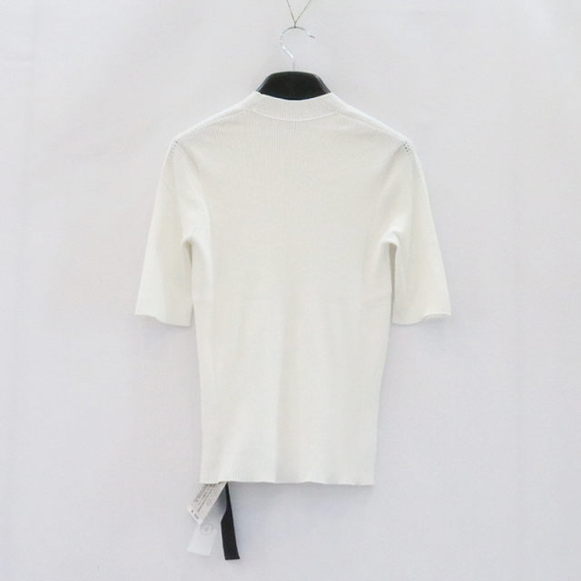 European station exit tail cargo large elastic slim short -sleeved sweater women spring and summer thinner clue V -neck top
