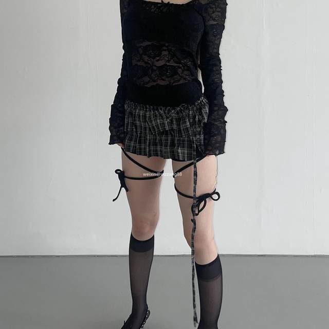 Korean authentic purchasing agent 24 autumn new chic feminine side lace-up plaid sweet versatile fashionable skirt