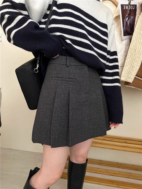 High-waisted wool pleated skirt anti-exposure A-line skirt autumn and winter hip-covering skirt large size versatile thickened slim skirt