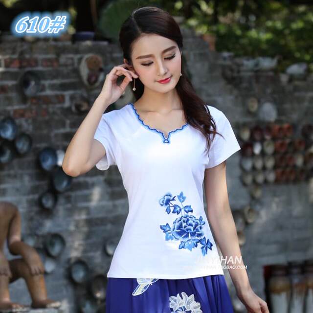 New large-size women's round neck T-shirt base shirt slim-fit embroidered short-sleeved pure cotton mother top