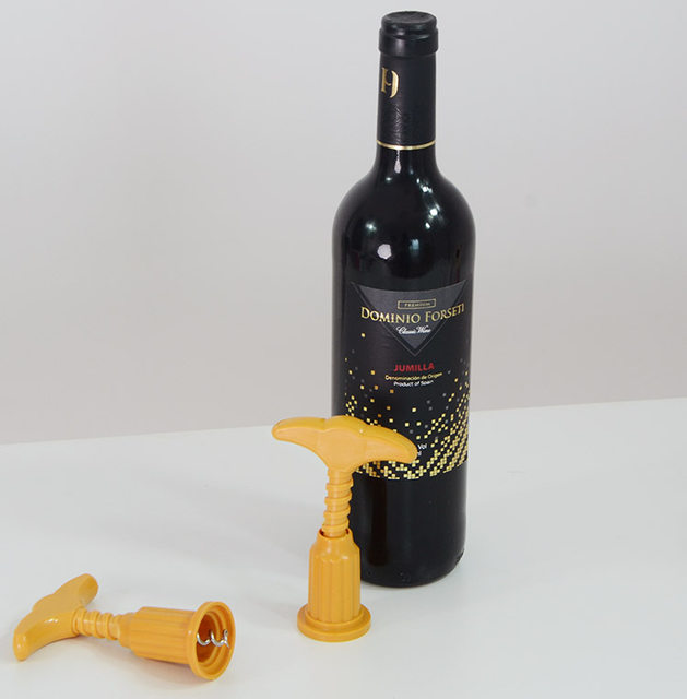 Cork wine corkscrew plastic bottle opener multi-color random wine corkscrew household wine opener tool