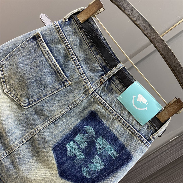 Retro contrast color pocket high waist denim skirt for women in summer embroidery design to make them look slim A-line hip-pack skirt