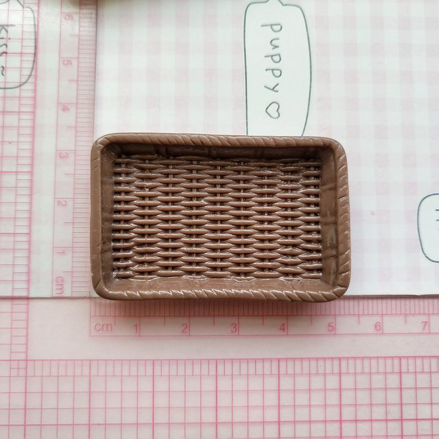 
Miniature simulation bread woven basket food play plate doll house pinch decorative plate ornaments handmade diy resin accessories