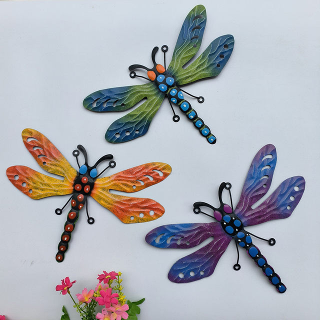 Outdoor garden courtyard iron flower butterfly balcony yard kindergarten layout gardening wall landscaping wall hangings