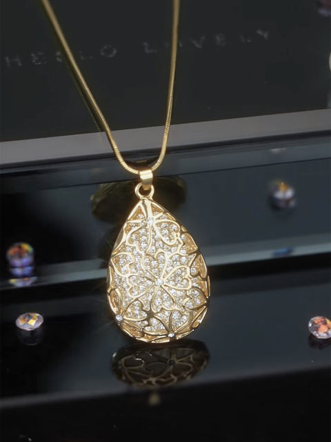 Temperament diamond-encrusted water drop hollow flower pendant long sweater chain autumn and winter new simple design sweatshirt necklace for women