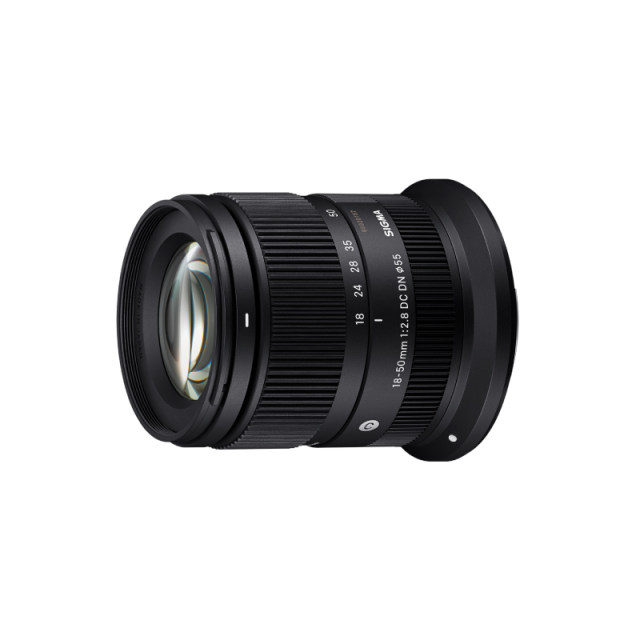 Sigma 18-50mm F2.8 DC half-frame zoom Fuji Sony lens official