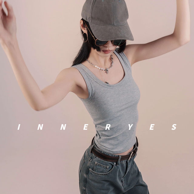 Women's 2025 New Gray Sleeveless Top with Huge Soft Chest Pad and Beautiful Back All-in-One Summer American Camisole for Outerwear