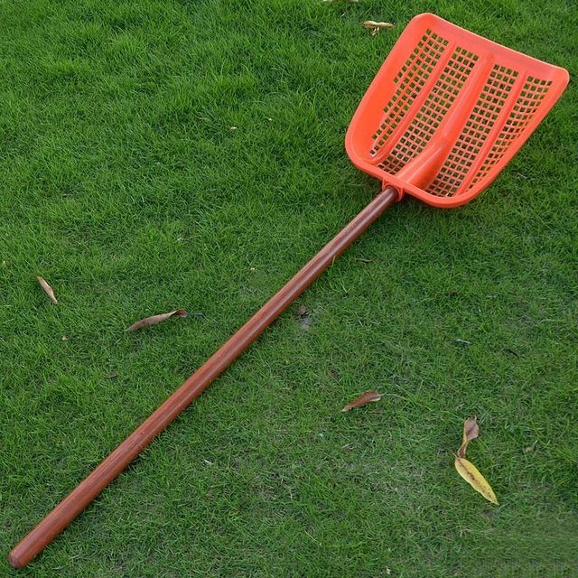 Thickened plastic peanut sieve soil shovel plastic corn net large hollow leaky grain shovel with eyes corn fishing boat shovel fish shovel