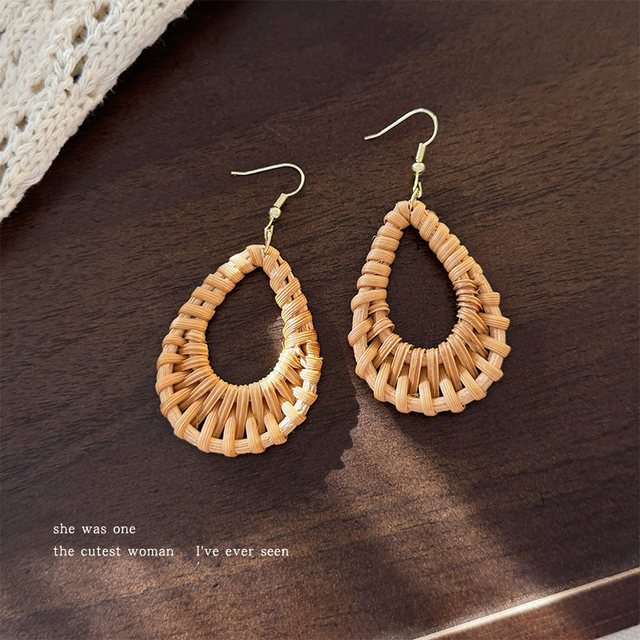 Exaggerated geometric round rattan earrings for women wooden splicing earrings earrings Bohemian vacation style earrings ear hooks