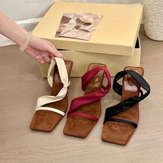 2025 new summer retro one-length high heels women's toe thin heels open-toe sandals French skirt sandals