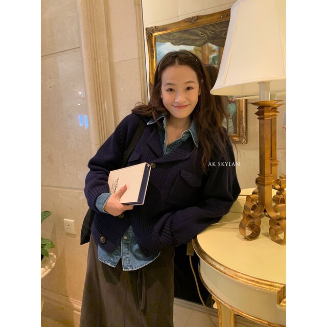 A day of Korean loose, lazy wind, thick warmth, warm suit and lapel short jacket sweater cardigan outer jacket female
