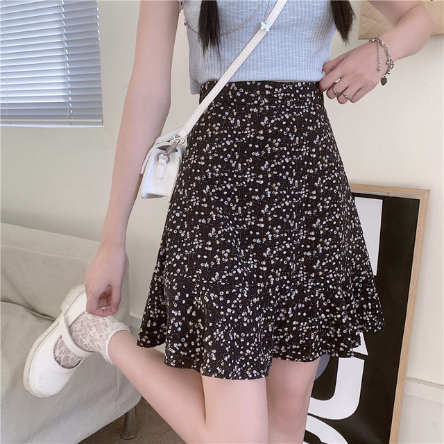 Large size French retro small wrinkled chrysanthemum fishtail skirt for women in summer versatile lotus leaf edge anti-exposure A-line hip-pack skirt