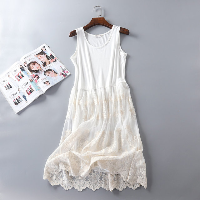 Autumn and winter new heavy workers W -blossoming skirt Modal stitching net yarn dress Korean version of the Korean version of lace bottom skirt