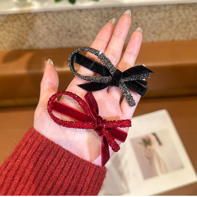 New Year's Bow hair clip red velvet bangs folder side clamping temperament 2025 new rhinestone celebrates New Year's head jewelry female
