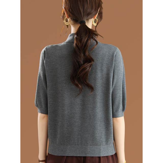
Hengyuanxiang fashionable mother early autumn new five-point sleeve knitted wool T-shirt for women lapel lace-up sweater top