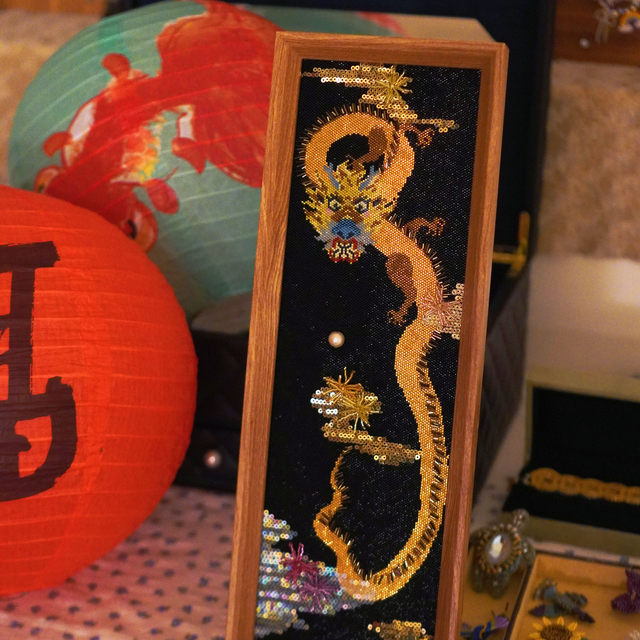 
Fireworks, clouds, dragons, beads, antique beads, weaving, picture frames, New Year, Spring Festival, zodiac handmade ornaments material bag