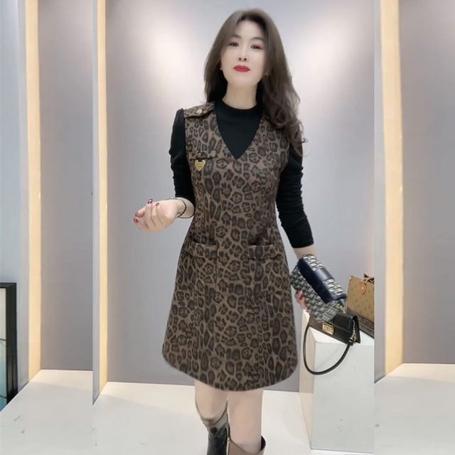 Trendy vest skirt slimming bottoming shirt two-piece set 2025 autumn and winter large size fat mm high-end temperament dress