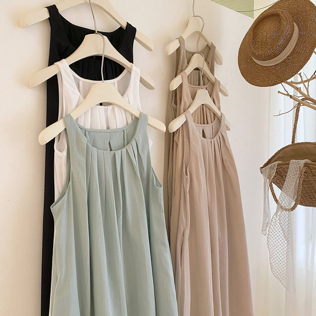 French holiday style neck halter sleeveless vest dress for women's summer niche loose slim pleated beach skirt