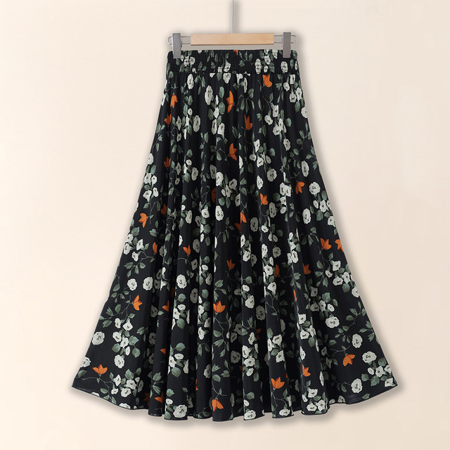 
New floral ice silk skirt summer, mother-in-law elastic waist high waist A-line large swing mid-length over-knee skirt, making it look slim